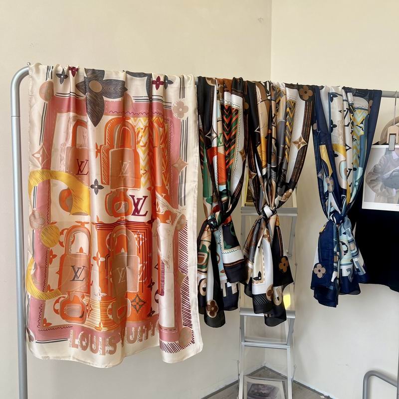 Chanel silk scarf 90-180cm E19 (1)
